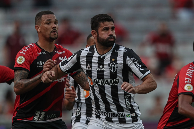 Atlético-MG leva vantagem no retrospecto jogando fora de casa contra o  Athletico-PR