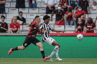 Mineiros e paranaenses fazem o primeiro jogo da final no Mineirão. Foto: Pedro Souza/Atlético