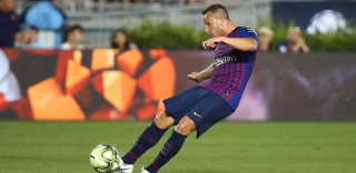 Sobre a comparação com Xavi, demonstrou satisfação com a comparação 