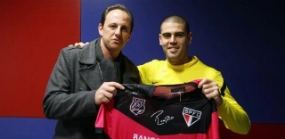 Em julho Valdés negociou com o Monaco, mas não passou nos exames médicos