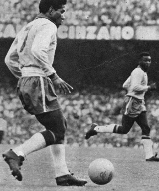 Achados & Perdidos: A última vez que Garrincha e Pelé jogaram juntos uma partida oficial pela Seleção Brasileira