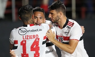 Dupla de ataque são-paulina mostra se incomodar com as derrotas da equipe. Foto: Paulo Pinto/saopaulofc.net