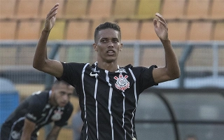 Pedrinho é uma das esperanças alvinegras no confronto pela Sul-Americana. Foto: Daniel Augusto Jr./Agência Corinthians