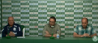 Felipão, Mattos e Cícero Souza em coletivaFoto: Reprodução/TV Palmeiras
