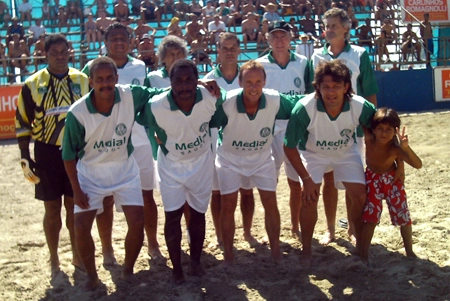 Time masters do Palmeiras. Em pé: Betinho, Tonhão, Rosemiro, Jorginho Cantinflas, Alfredo Mostarda e Zé Mário. Agachados: Ditinho, Pires, Jorginho Putinatti e Ernesto Guevara, que estava reforçando naquele dia o time alviverde 