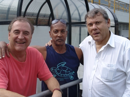 Da esquerda para a direita, Oberdã, Geraldino e Milton Neves. Três santistas na Vila