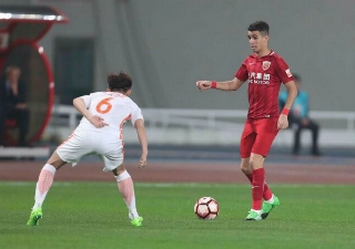 Oscar leva oito jogos de suspensão