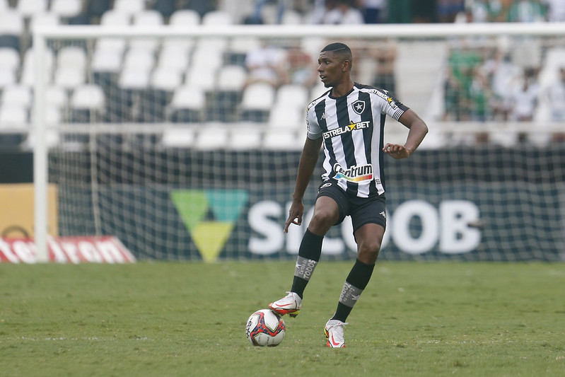 Destaque da Série B, Kanu tem contrato até o fim de 2022 com o Fogão. Foto: Vitor Silva/Botafogo