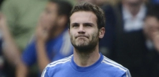 Mourinho preferiu Oscar a meia espanhol. E ele até hoje não sabe o porquê