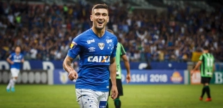 Arrascaeta, a maior contratação da história do futebol brasileiro. Foto: Vinnicius Silva/Cruzeiro E.C/Via UOL