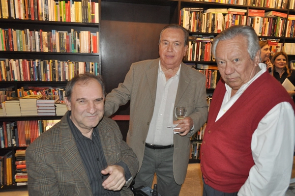 Osmar Santos, Dalmo Pessoa e Juarez Soares. Reencontro de velhos amigos, em 24 de maio de 2011, noite de lançamento do livro 