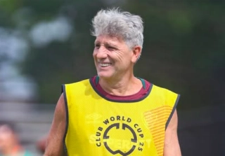 Após vitória suada, Renato destaca foco e raça do Fluminense