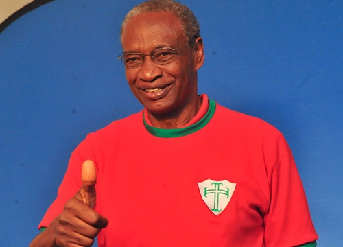 Badeco  - Ex-volante da Portuguesa, Corinthians e América-RJ