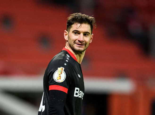 Verdão fez proposta de empréstimo de Lucas Alário, do Leverkusen. Foto: Site oficial/Bayer Leverkusen