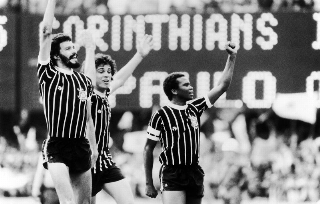 S&oacute;crates, Casagrande e Wladimir, pilares da Democracia Corintiana. Foto: Divulga&ccedil;&atilde;o