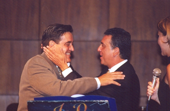 Mauro Naves e Galvão Bueno na festa de final de ano da ACEESP, em 2002. 