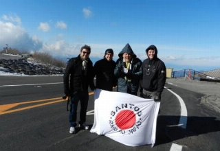 Uma viagem de Milton Neves ao Japão para acompanhar o Santos Futebol Clube