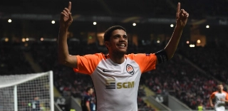 Taison irá à Ucrânia em janeiro pedir para ser emprestado ao Inter em 2017