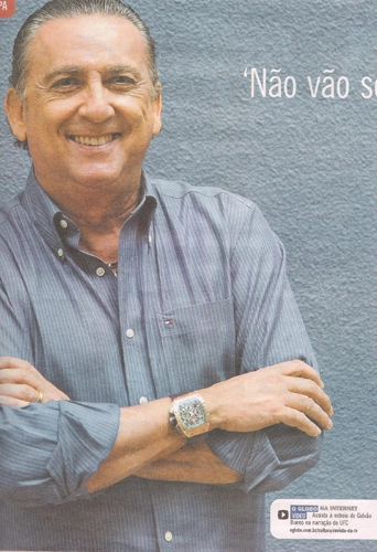O narrador Galvão Bueno estrelou a capa do cardeno 