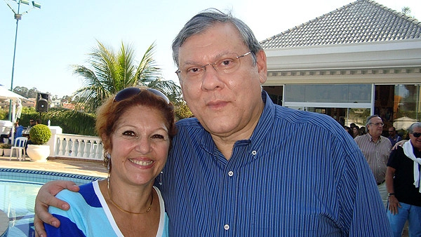 Em agosto de 2011, Lenice e Milton, que comemorava seus 60 anos de idade, em casa. Foto: Marcos Júnior Micheletti/Portal TT