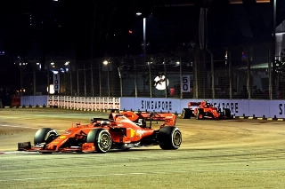 Alemão comandou a dobradinha da Ferrari em Marina Bay. Foto: Scuderia Ferrari