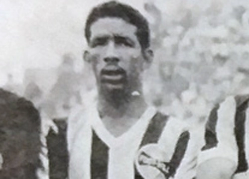 Figueiró   - Ex-lateral do Santos e do Grêmio