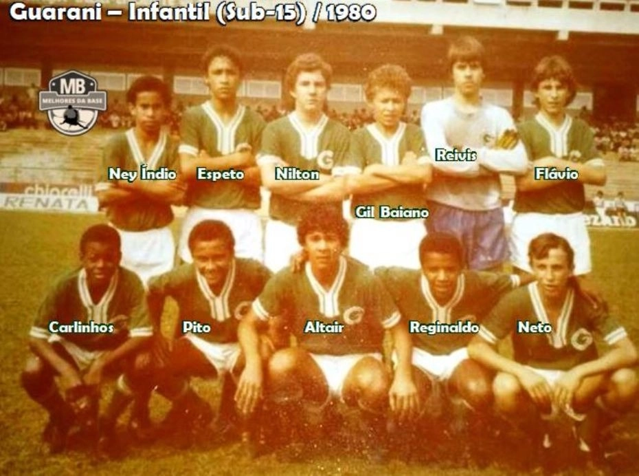 Em 1980, neste time do Infantil do Guarani (Sub-15), o ponta-esquerda é Neto