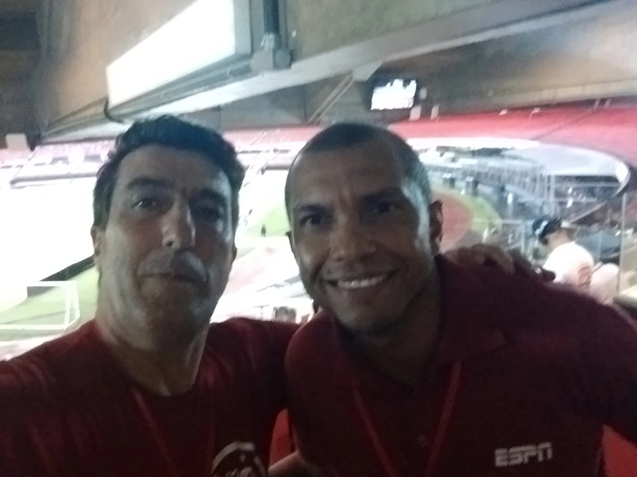 Carlos Alberto Spina e Amoroso, em março de 2018, no Estádio do Morumbi
