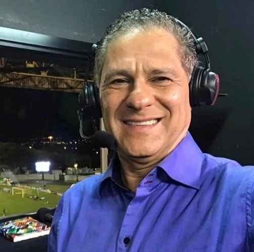 Gil Rocha durante cobertura esportiva. Foto: Arquivo pessoal de Gil Rocha