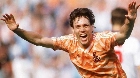 Van Basten, 61 anos! Relembre o golaço do aniversariante holandês na final da Euro em 1988