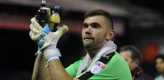 Goleiro Craig King ficou nove temporadas no Luton Town