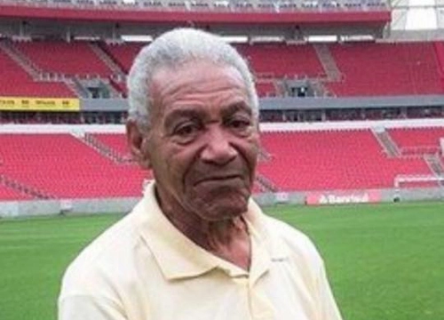 Florindo  - Ex-zagueiro do Internacional