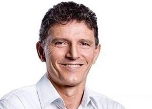 Dimas  - Ex-volante do XV que deu cart&atilde;o vermelho ao &aacute;rbitro