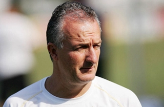 Treinador foi submetido a procedimento por conta de problema na próstata. Foto: Divulgação/Santos F.C