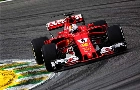 Olhos no retrovisor: Vettel, há oito anos anos, ganhava o GP do Brasil pela terceira vez