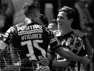 O único gol da partida foi marcado por Danilo Avelar, de cabeça