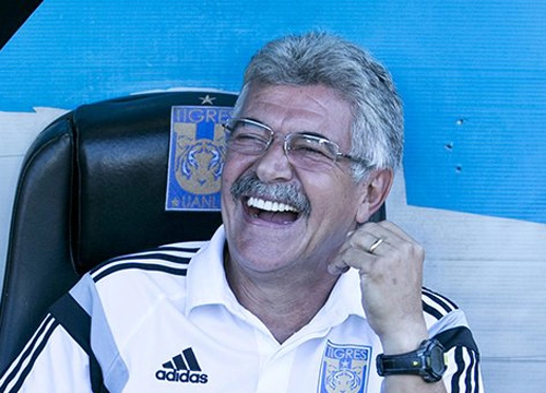 Tuca Ferretti - Treinador de futebol, ex-centroavante