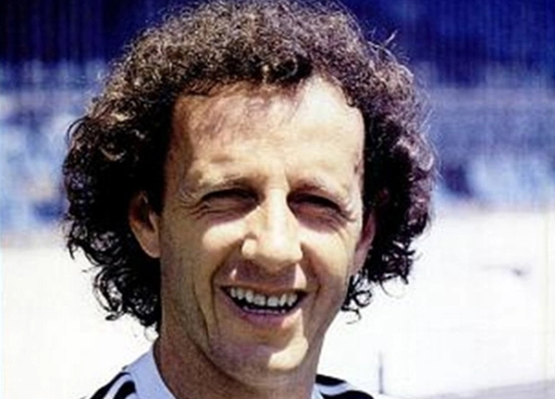 Dirceu  - Ex-meia do Vasco, Fluminense e Botafogo