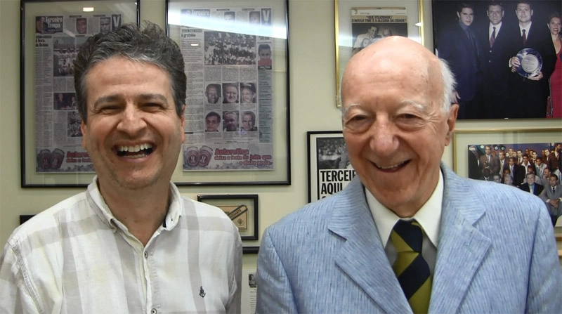Em 2 de julho de 2018, Marcos Micheletti e Claudio Carsughi durante a grava&ccedil;&atilde;o do `Notas do Carsughi&acute;, na reda&ccedil;&atilde;o do Portal Terceiro Tempo, na avenida Paulista, em S&atilde;o Paulo. Foto: Reprodu&ccedil;&atilde;o