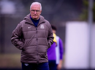 Dorival J&uacute;nior comanda o Alvinegro na Neo Qu&iacute;mica Arena. Foto: Rodrigo Coca/Ag&ecirc;ncia Corinthians
