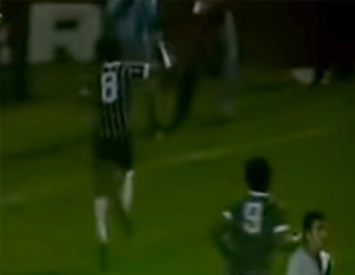Camisa 8 alvinegro marcou o gol contra a Ponte em 13 de outubro de 1977. Foto: Reprodução/YouTube