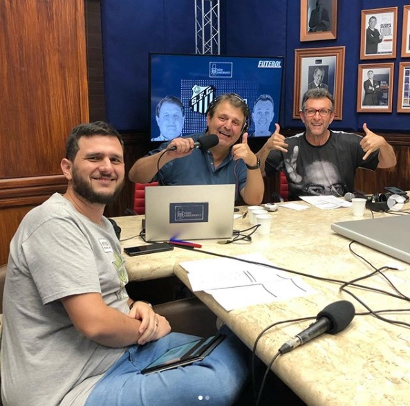 Rafael Belattini, Ulisses Costa e Neto em 12 de setembro de 2020, na Rádio Bandeirantes, pouco antes da cobertura de Santos 2 x 2 São Paulo