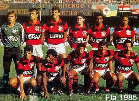 Em pé: Cantarelli, Leandro, Mozer, Jorginho, Andrade e Adalberto. Agachados: Bebeto, Adilio, Chiquinho, Gilmar e Marquinhos.