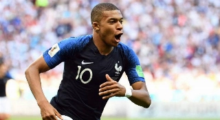 Do vencedor de Brasil x França sairá o campeão do mundo da Copa da Rússia. Opinem!