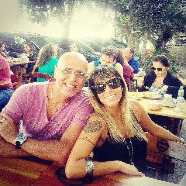 Com a filha Ranny, em 2013. Foto: Facebook de Júlio César