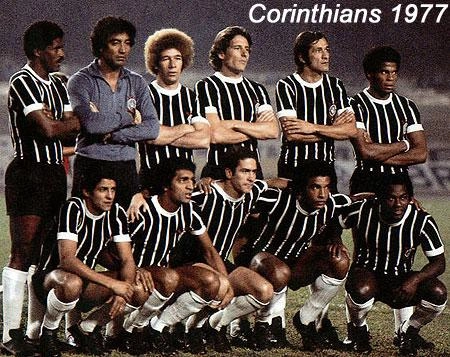 EM PÉ: Zé Maria, Tobias, Ruço, Moisés, Ademir e Cláudio Mineiro. AGACHADOS: Vaguinho, Basílio, Palhinha, Geraldão e Edu 