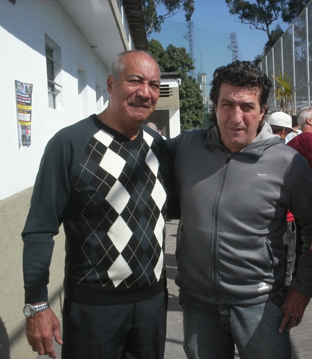 O ex-goleiro Tobias e Carlos Alberto Spina, em julho de 2011