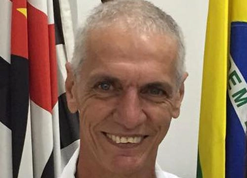 Douglas Onça - Ex-meia da Ferroviária e Sport