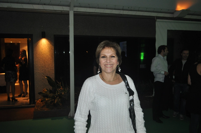 Lenice em 22 de novembro de 2011, na festa do BOL/UOL que marcou o retorno do Portal Terceiro Tempo ao grupo, evento realizado no Blue Tree da Avenida Faria Lima, na capital paulista. Ao fundo, Fábio Lucas Neves e Leandro Quesada. Foto: Marcos Júnior Micheletti/Portal Terceiro Tempo
