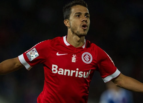Nilmar - Ex-centroavante do Inter e Corinthians